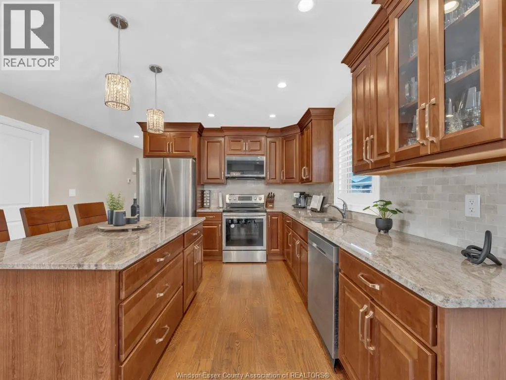 126 GOLFVIEW DRIVE
