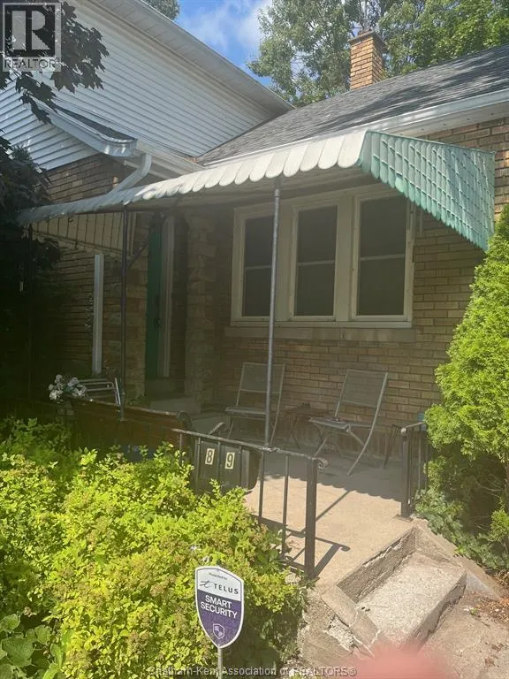 89 GLADSTONE AVENUE