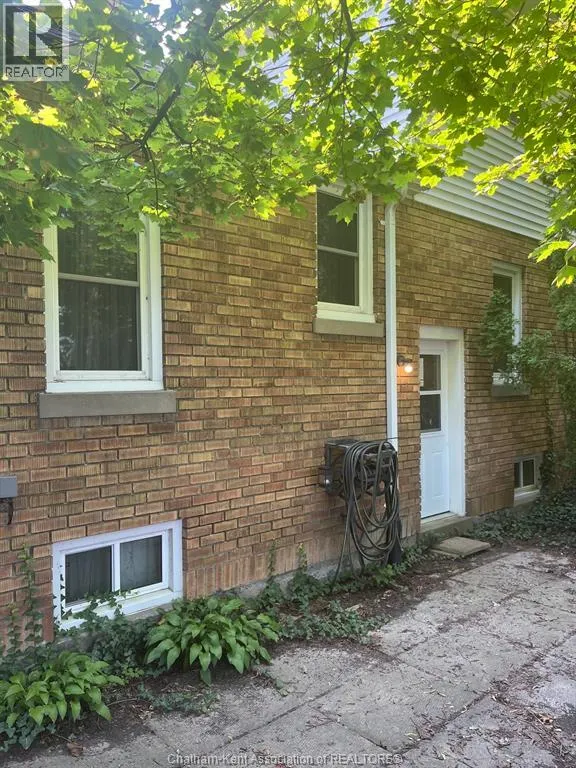 89 GLADSTONE AVENUE