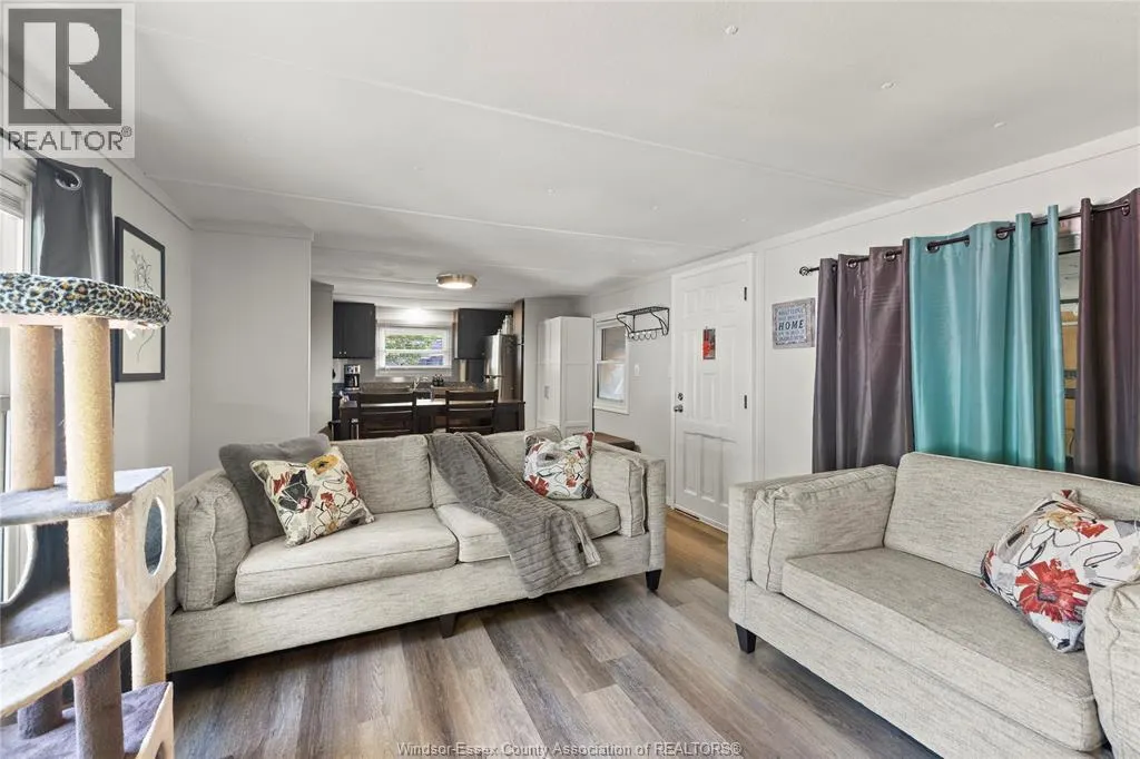 279 Beverly