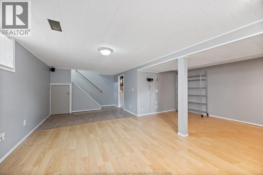 9733 MELVILLE
