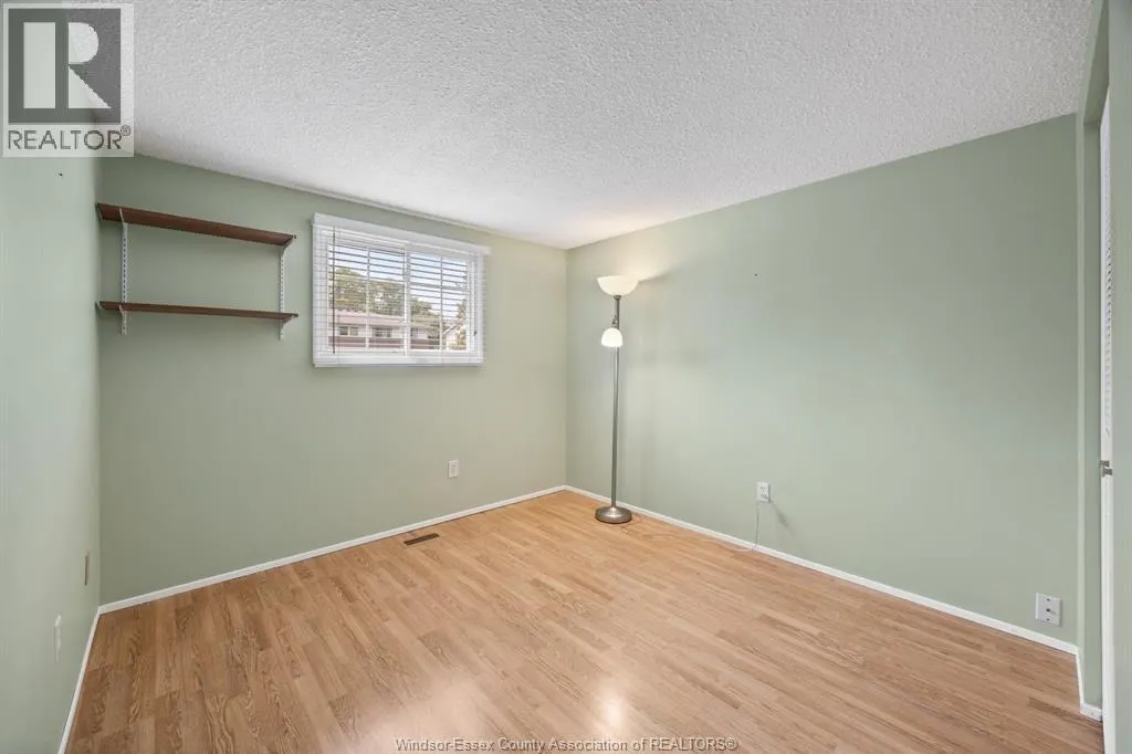 9733 MELVILLE