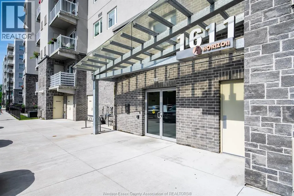1611 Banwell Unit# 211