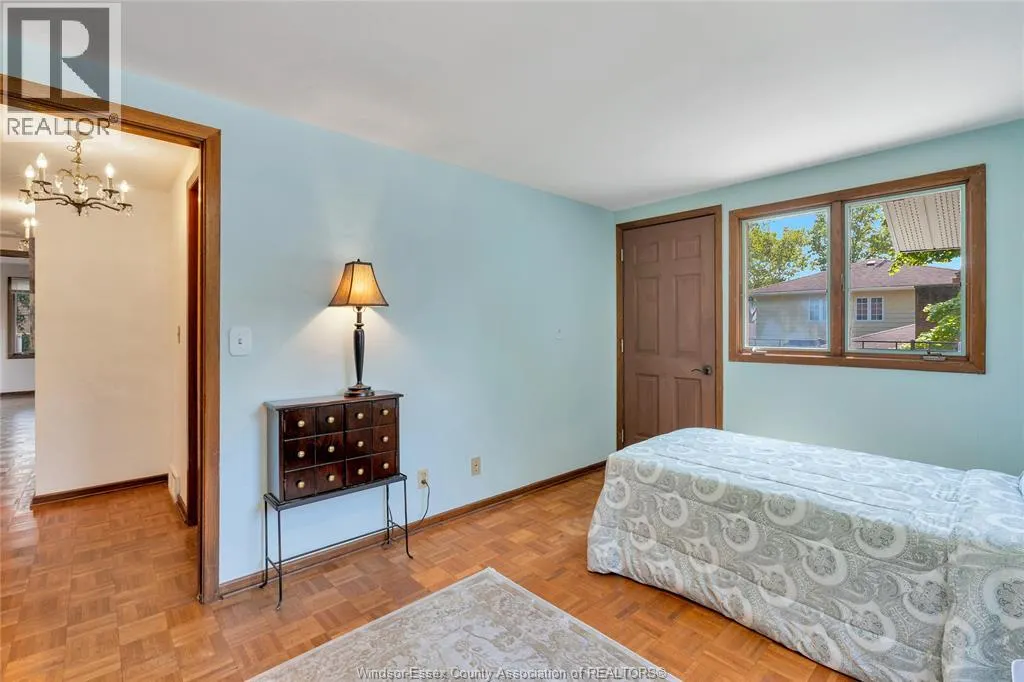 3770 HUNTINGTON