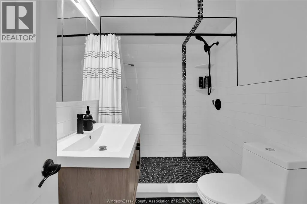 1708 AUBIN
