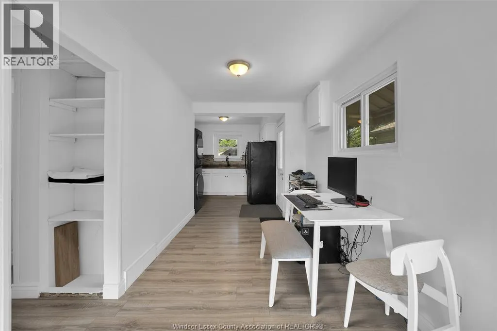 1708 AUBIN
