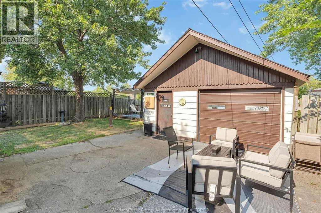 1708 AUBIN