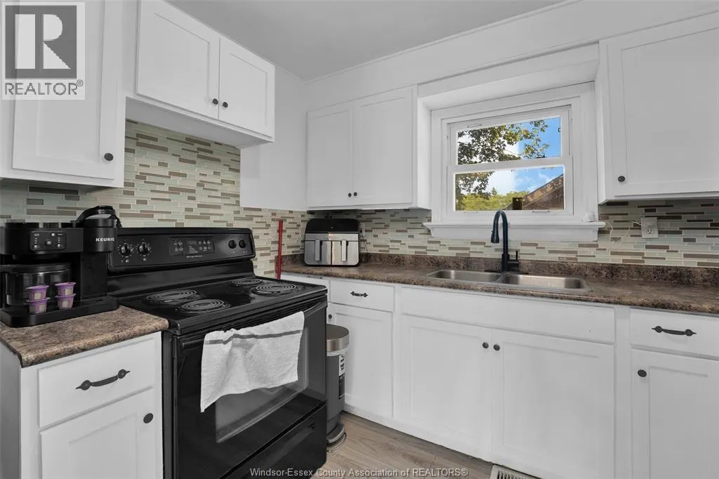 1708 AUBIN
