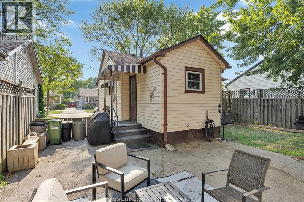 1708 AUBIN