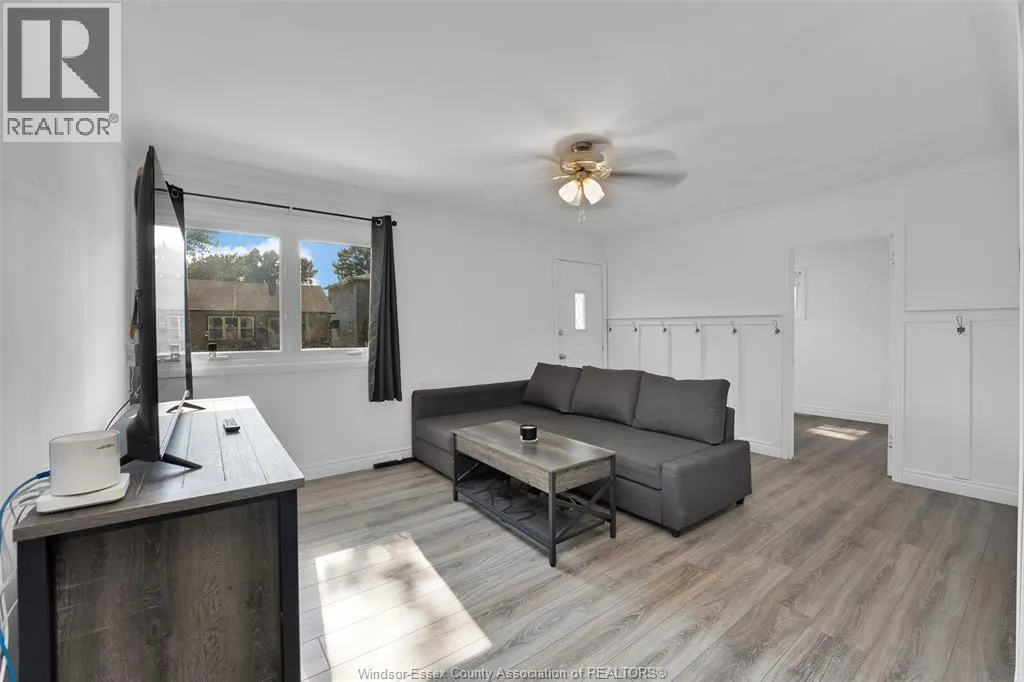 1708 AUBIN