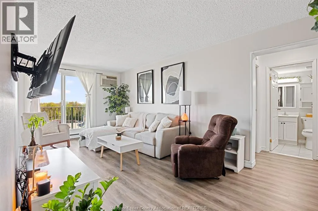 120 PICKERING Unit# 703