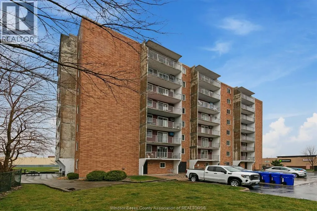 120 PICKERING Unit# 703
