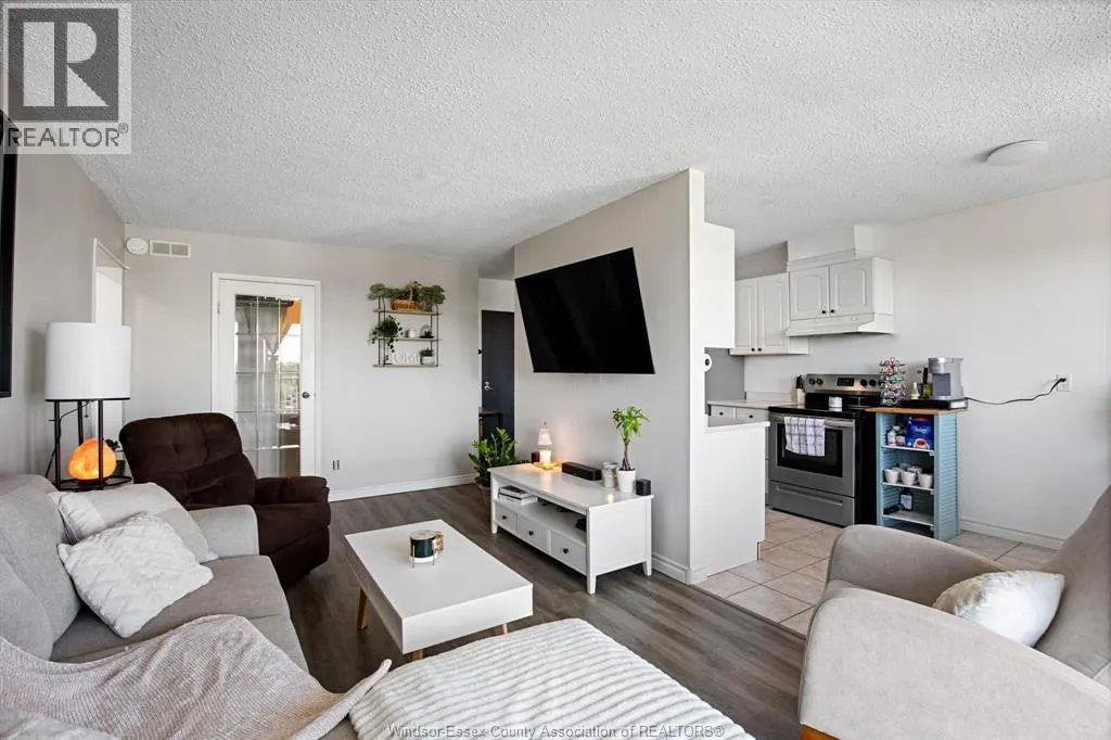 120 PICKERING Unit# 703
