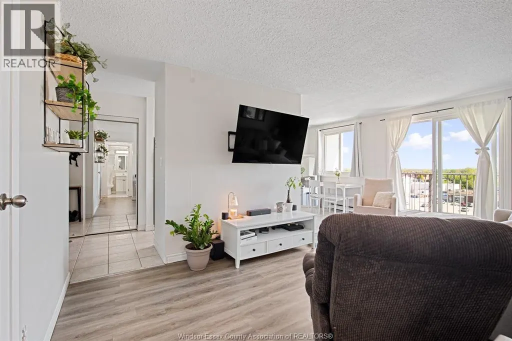 120 PICKERING Unit# 703