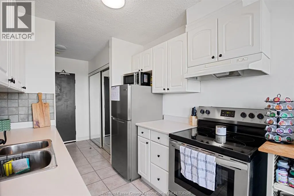 120 PICKERING Unit# 703