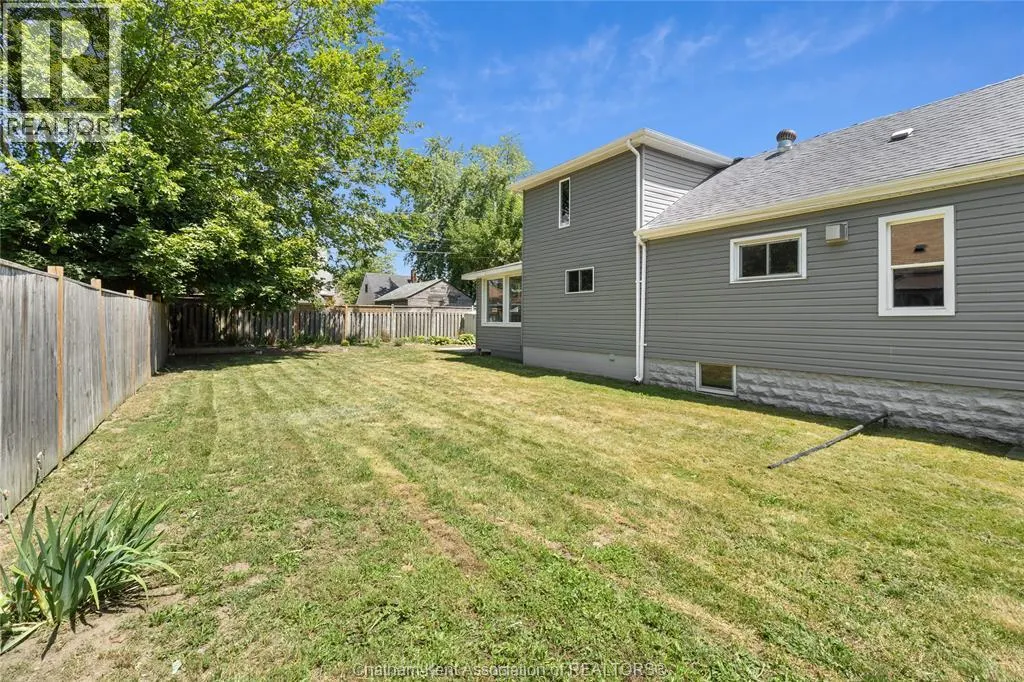 1484 Tourangeau ROAD