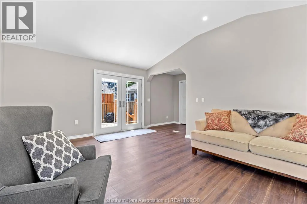 1484 Tourangeau ROAD