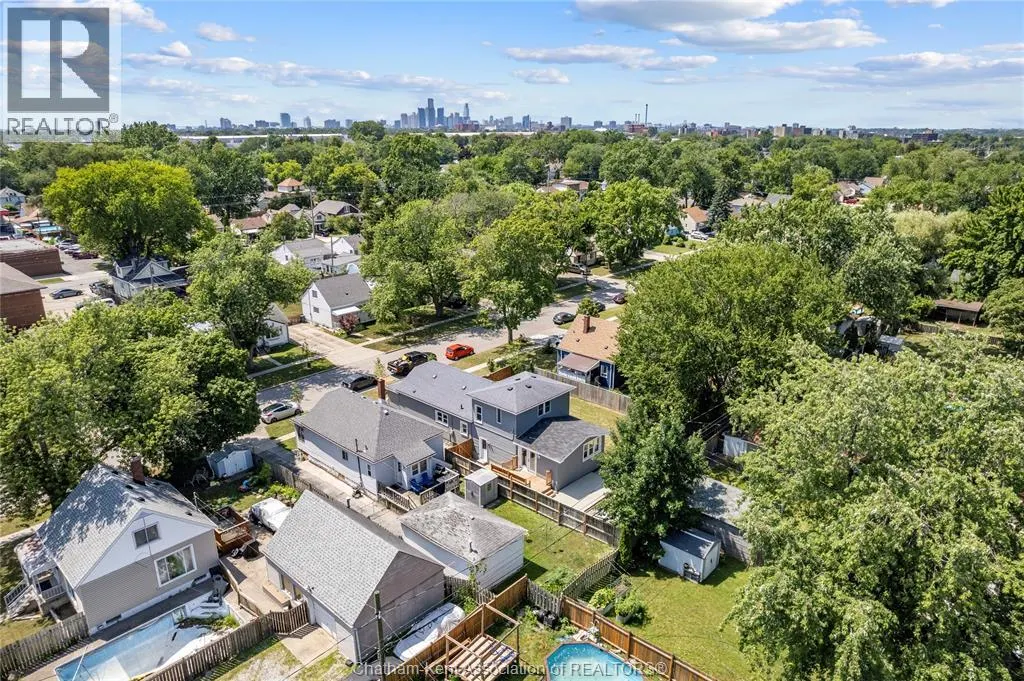 1484 Tourangeau ROAD
