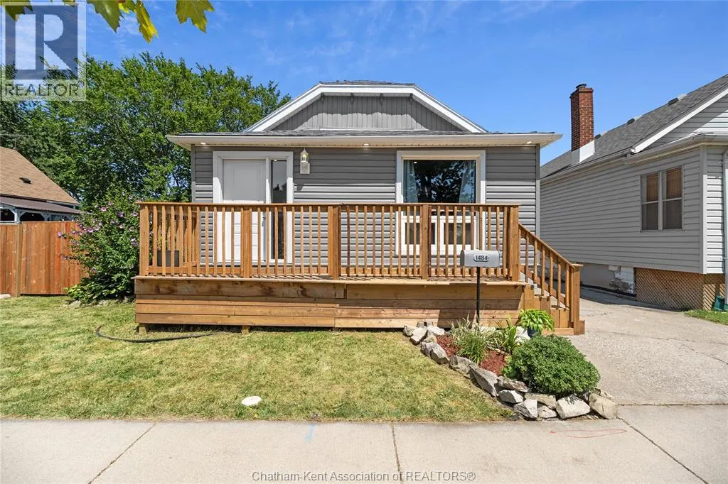 1484 Tourangeau ROAD