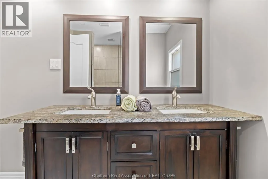 1484 Tourangeau ROAD