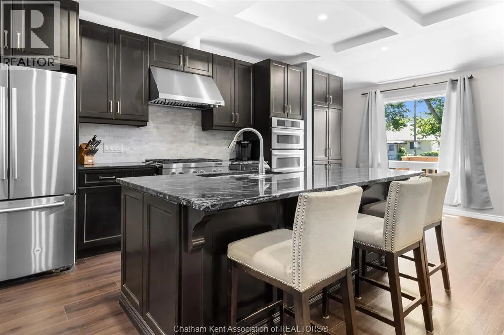 1484 Tourangeau ROAD