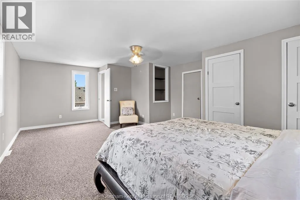 1484 Tourangeau ROAD