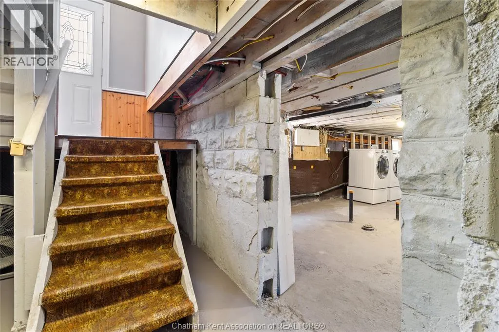 1484 Tourangeau ROAD