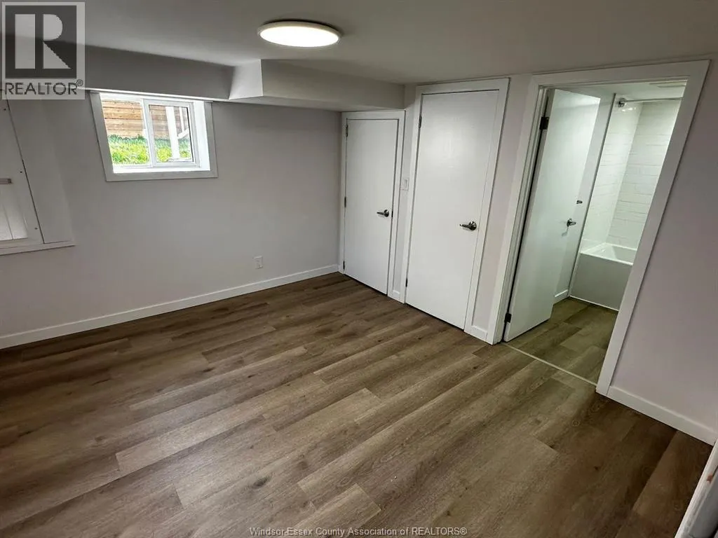 287 VILLAIRE AVENUE Unit# B