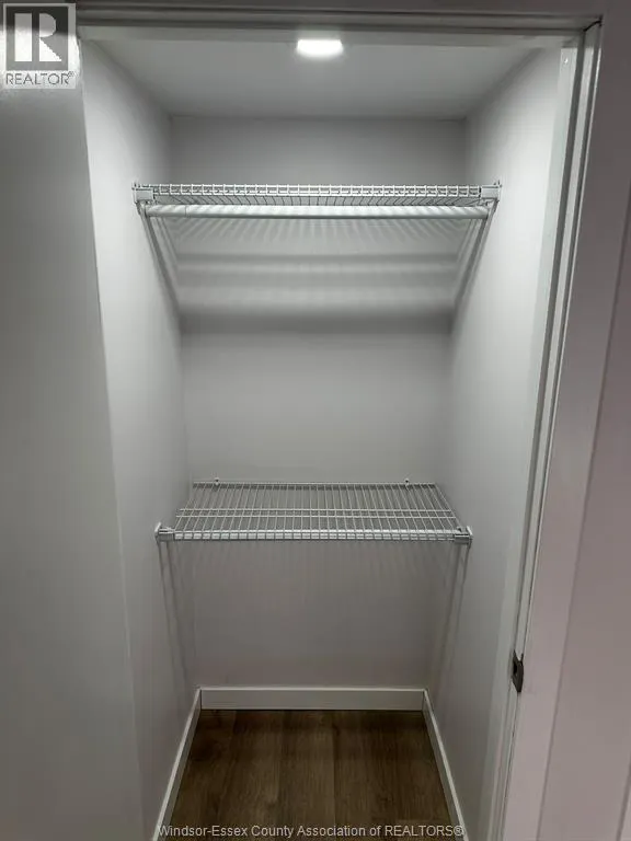 287 VILLAIRE AVENUE Unit# B