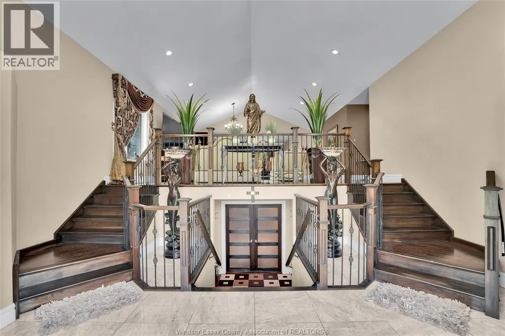 3035 BRIDGEWAY