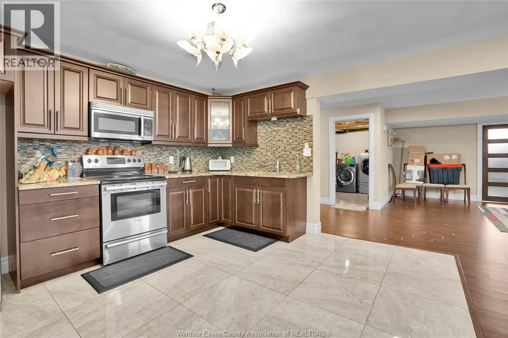 3035 BRIDGEWAY