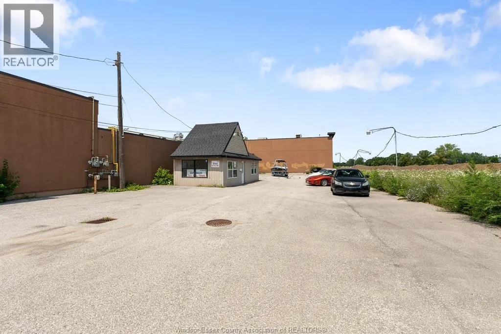 6642 TECUMSEH ROAD East