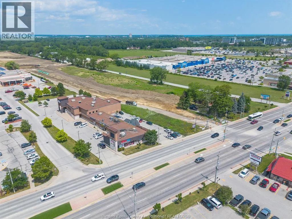 6642 TECUMSEH ROAD East