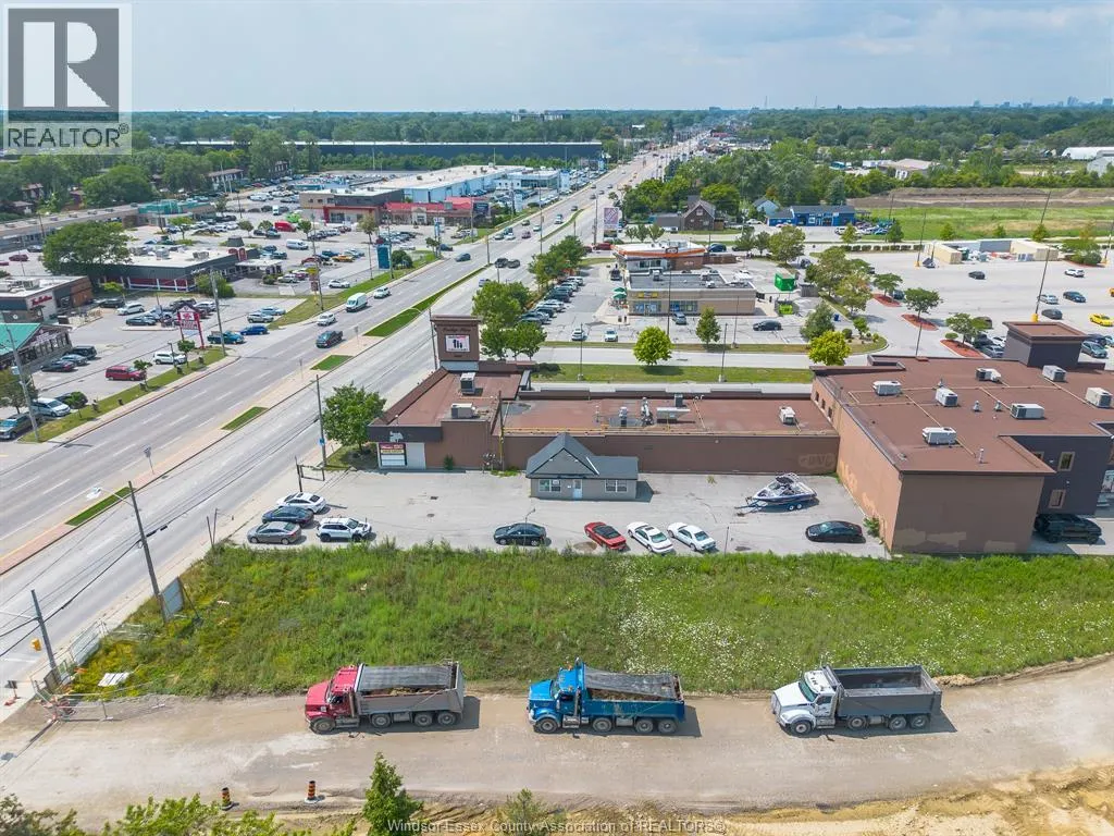 6642 TECUMSEH ROAD East