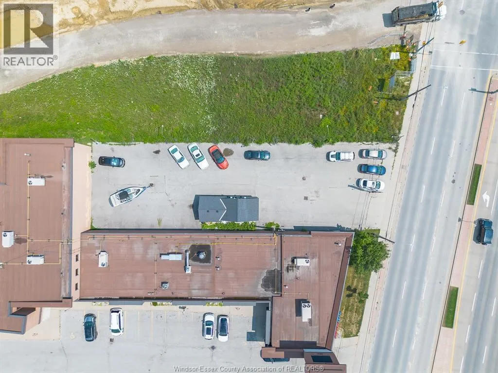 6642 TECUMSEH ROAD East