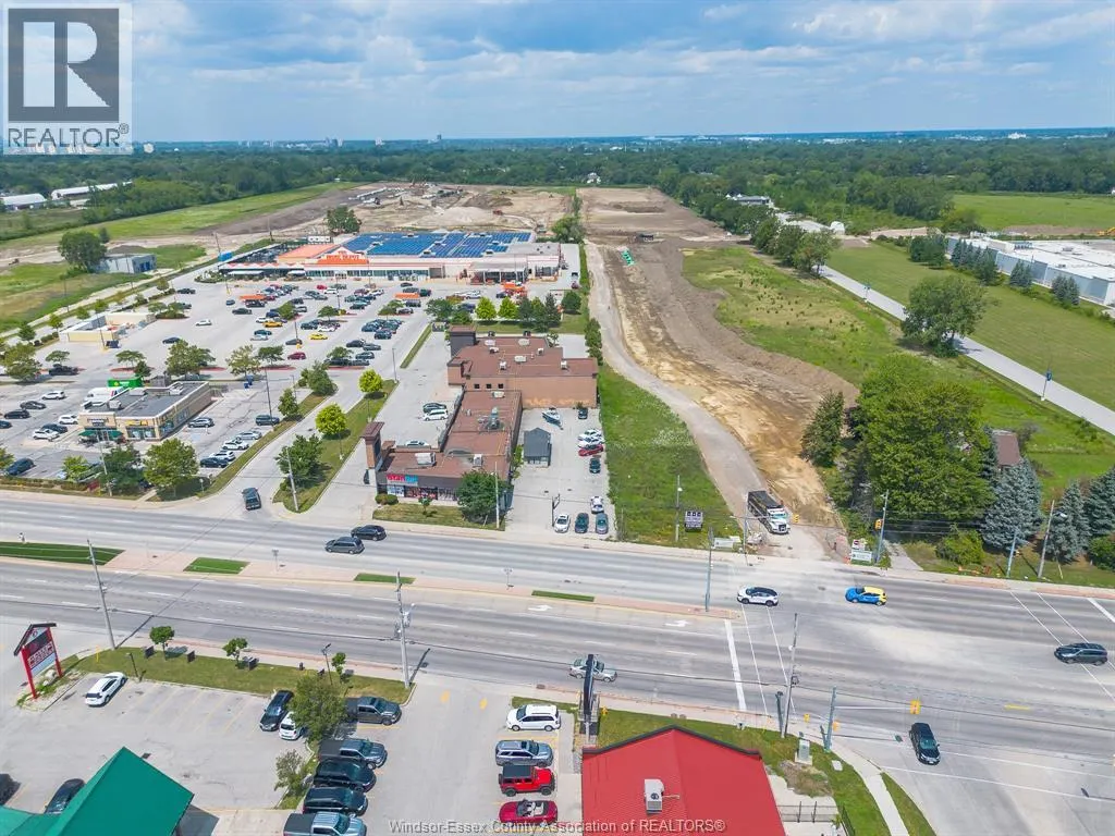6642 TECUMSEH ROAD East