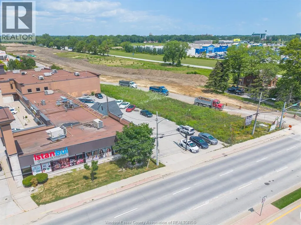 6642 TECUMSEH ROAD East