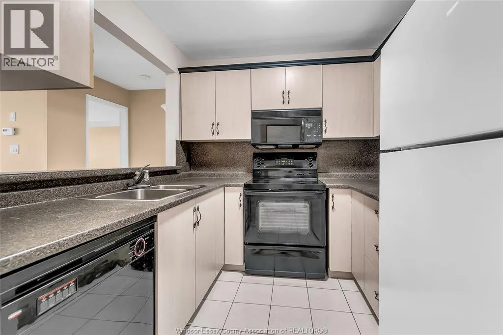 3000 SANDWICH STREET Unit# 411