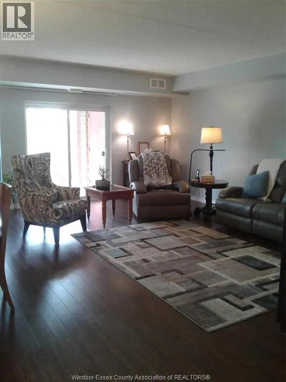 3855 SOUTHWINDS Unit# 303