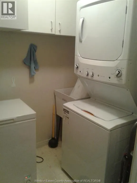 3855 SOUTHWINDS Unit# 303