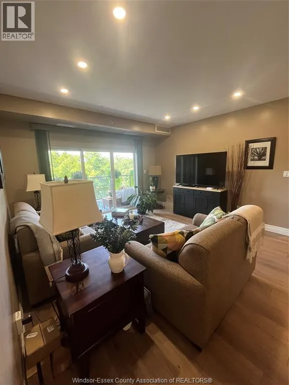 6 Park Unit# 302
