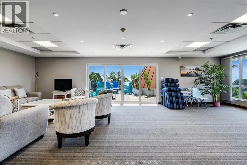 6 Park Unit# 302