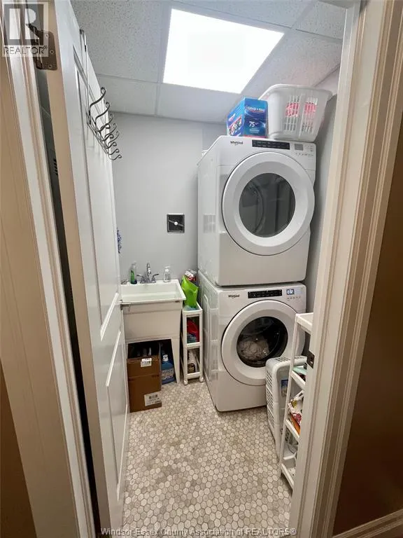 6 Park Unit# 302