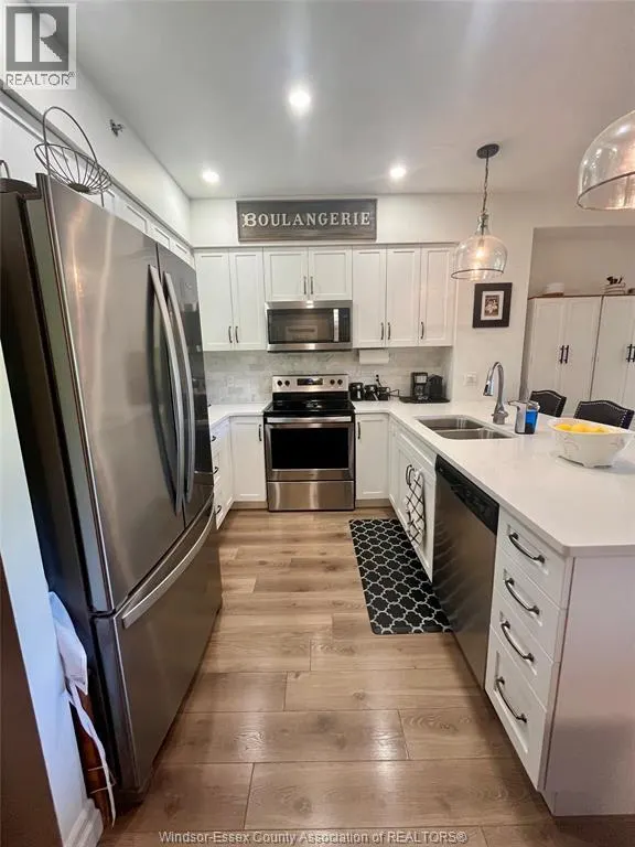 6 Park Unit# 302