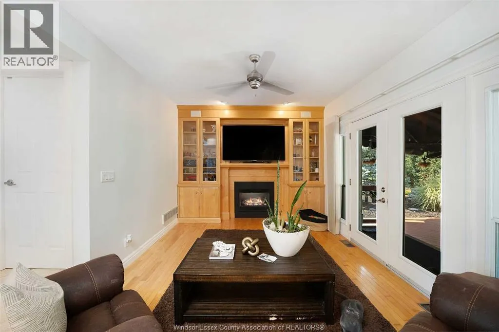 252 TURNER
