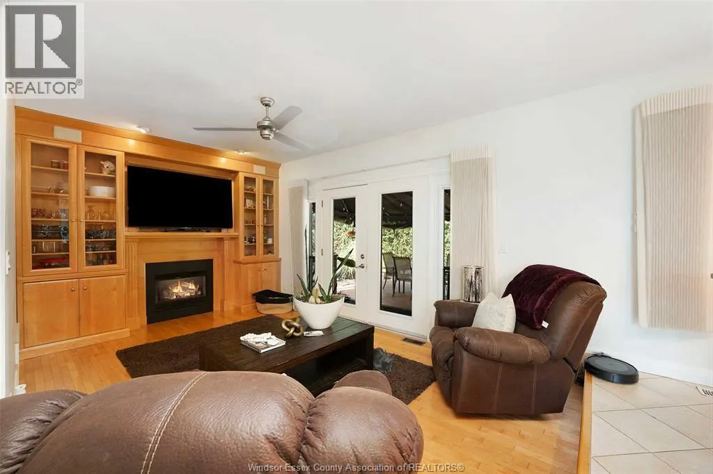 252 TURNER
