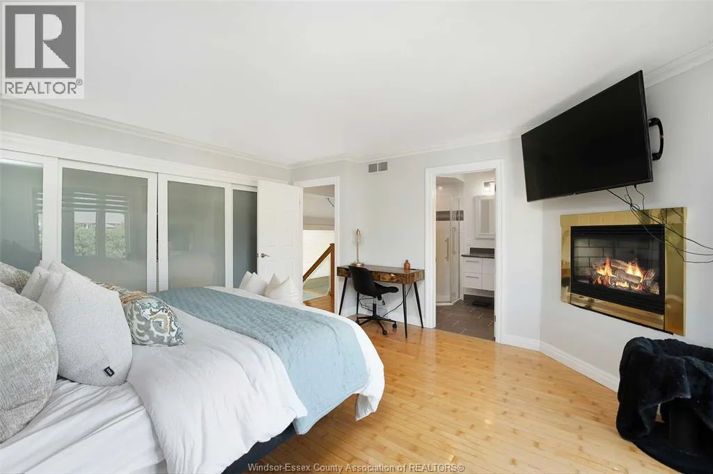 252 TURNER