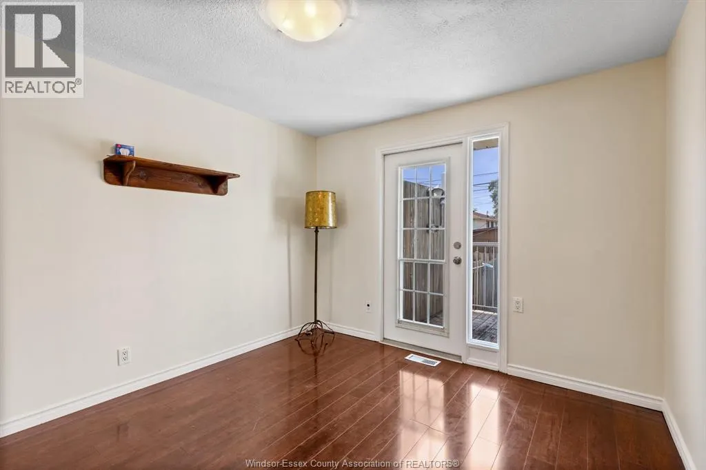 2943 JEFFERSON