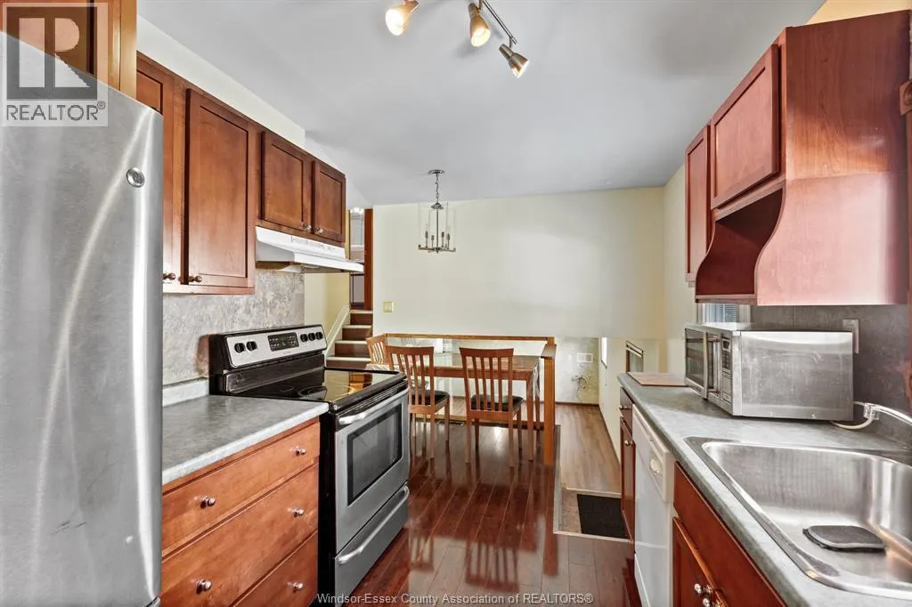 2943 JEFFERSON