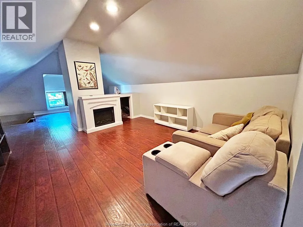 1012-1014 Windermere ROAD